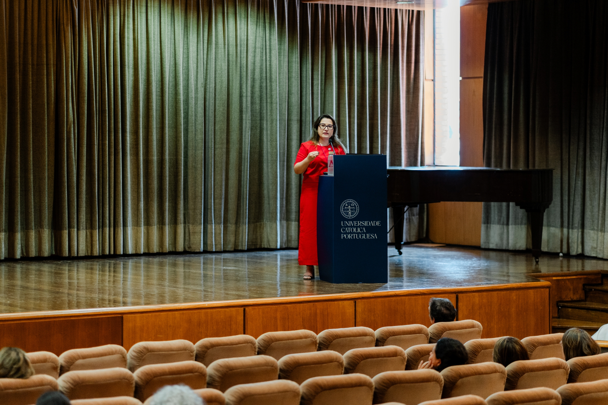 Camila presenting at conference