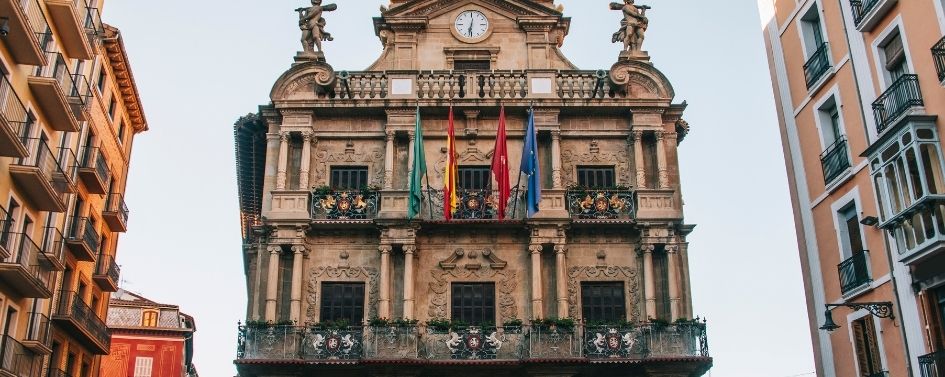 pamplona spain city hall